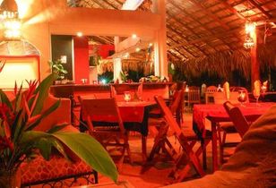 Hotel-La-Tortuga-Restaurant